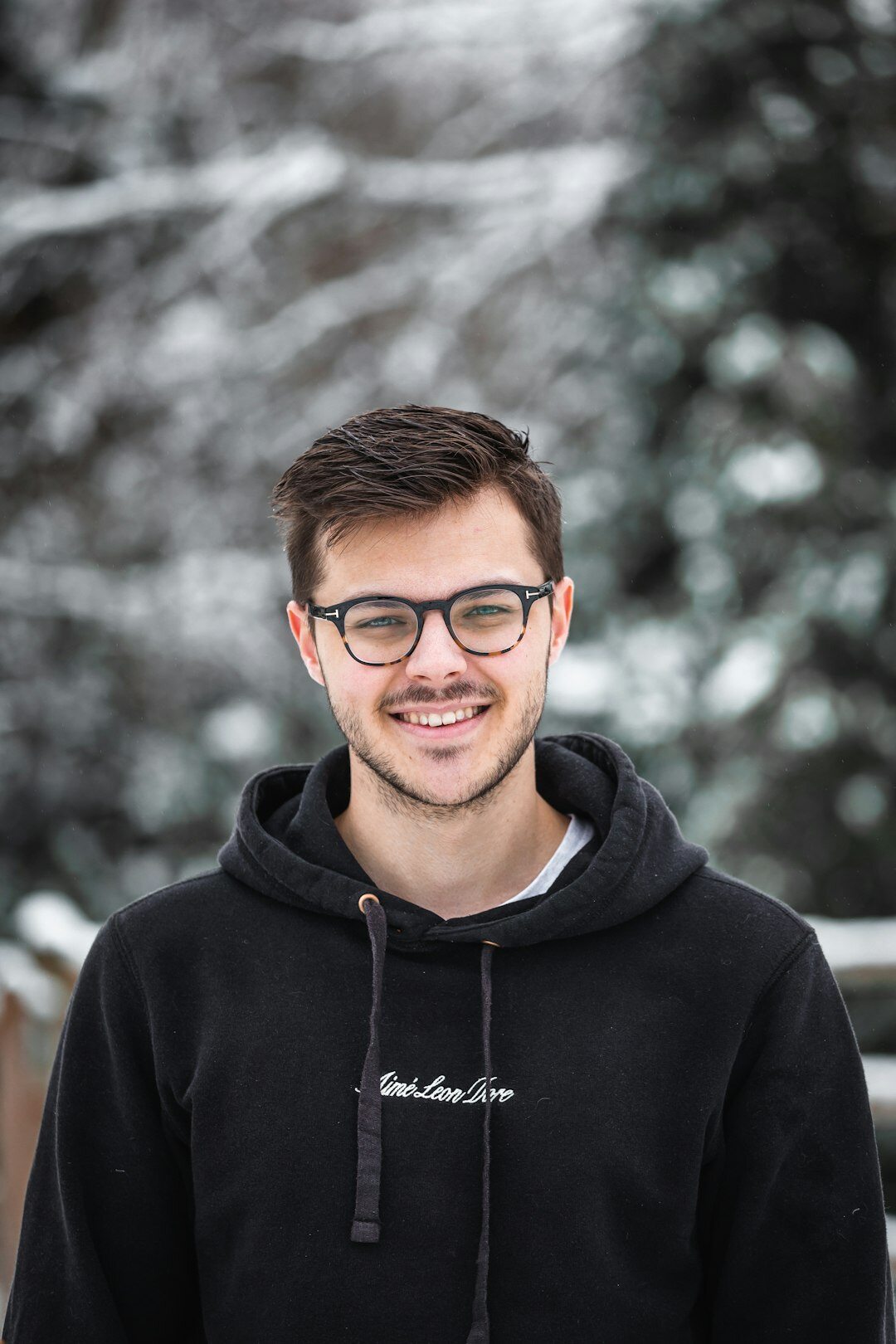 Portrait of a content strategy trainer with glasses